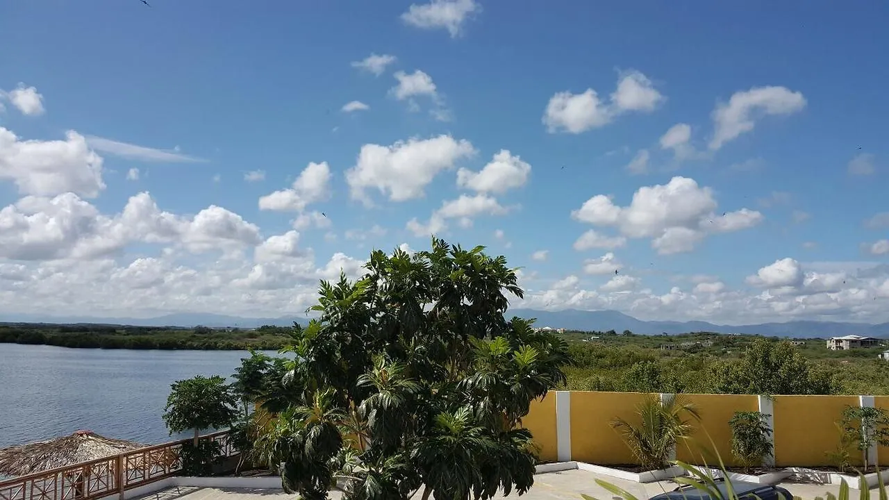 Le Marien Hotel & Resort Fort Liberte
